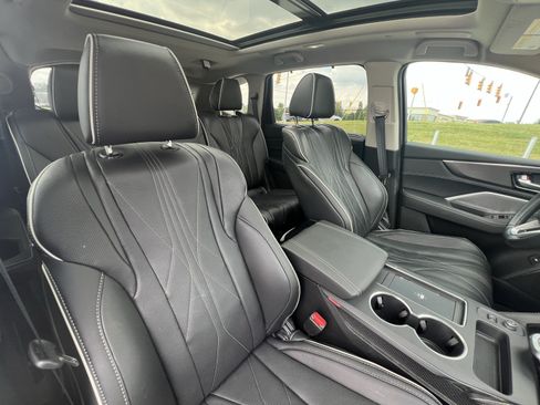 Used 2025 Acura MDX SH-AWD w/ Advance Package image 35