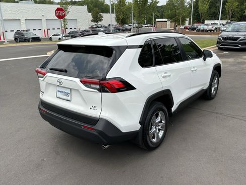 Used 2025 Toyota RAV4 LE AWD/4WD image 10
