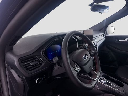 Used 2025 Ford Escape ST-Line image 23