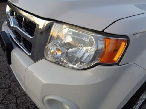 Used 2012 Ford Escape XLT image 9