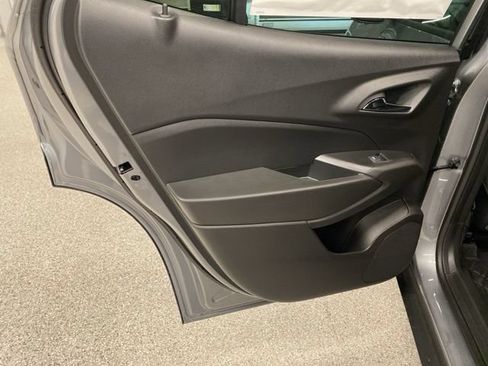 New 2026 Chevrolet Trax ACTIV w/ Sunroof Package FWD image 29