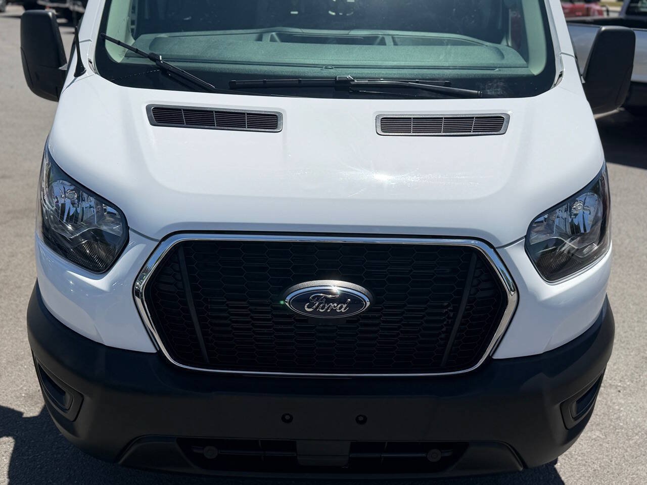 Used 2025 Ford Transit 250 Low Roof w/ Exterior Upgrade Package RWD image 6