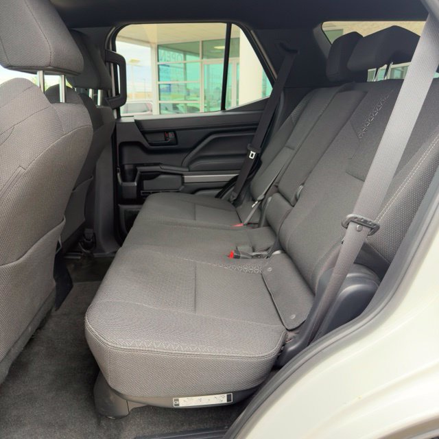 Used 2025 Toyota 4Runner SR5 AWD/4WD image 12