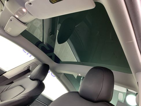 Used 2021 Tesla Model 3 Long Range image 28