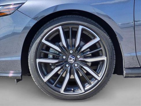 Used 2023 Honda Accord Touring image 24
