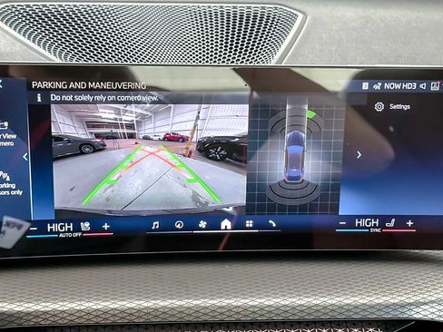 Used 2025 BMW 430i Coupe w/ M Sport Package image 19