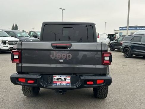 Used 2024 Jeep Gladiator Rubicon image 4