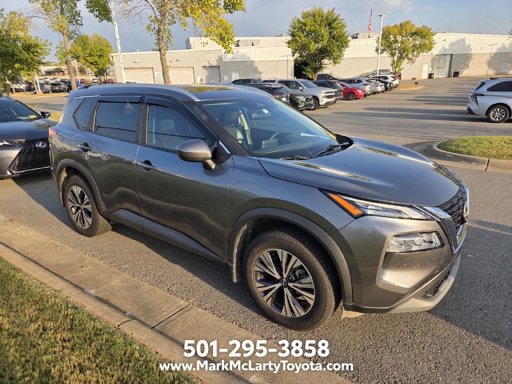 Used 2023 Nissan Rogue SV w/ SV Premium B Package FWD image 3