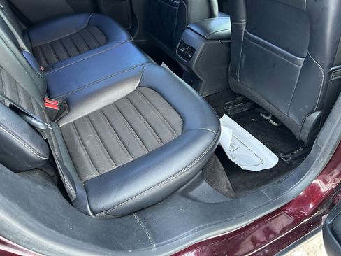 Used 2018 Ford Fusion SE w/ Equipment Group 201A image 11