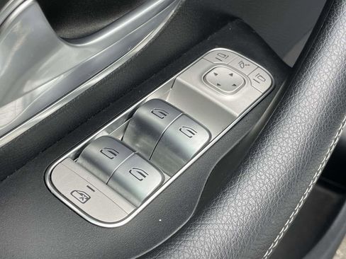Used 2021 Mercedes-Benz GLE 350 4MATIC image 16