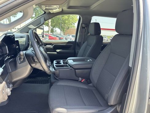 Used 2025 Chevrolet Silverado 2500 LT w/ Convenience Package AWD/4WD image 23