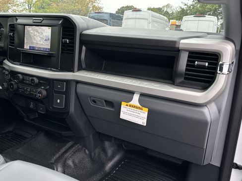 New 2026 Ford F350 XL w/ XL Chrome Package image 38