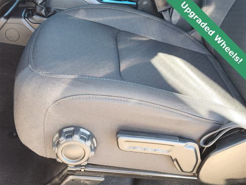 Used 2023 Jeep Wrangler Unlimited Sport image 27