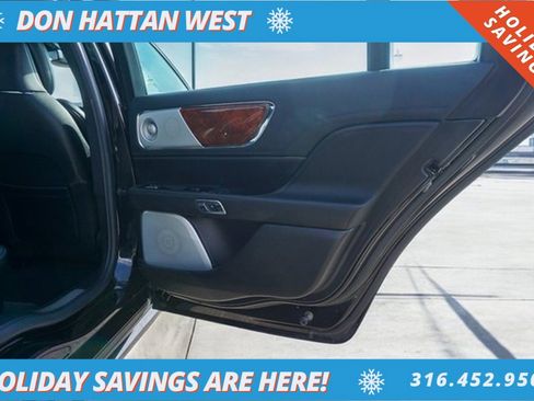 Used 2020 Lincoln Continental Reserve w/ Luxury Package image 25