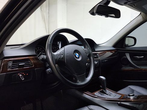 Used 2011 BMW 328i xDrive Sedan AWD/4WD image 13