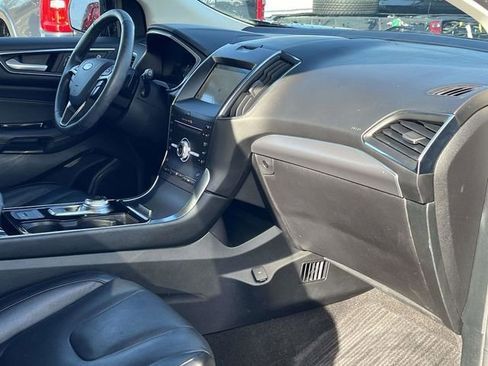Used 2019 Ford Edge Titanium w/ Cold Weather Package image 26