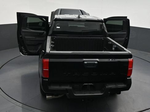 Used 2025 Toyota Tacoma SR5 RWD image 36