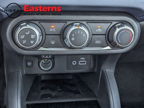 New 2025 Nissan Versa SV w/ Trunk Package image 20