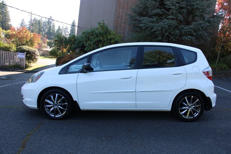 Used 2011 Honda Fit image 12