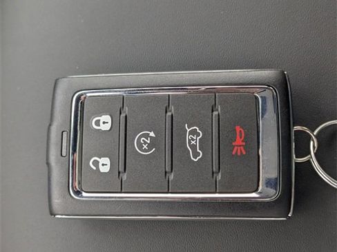 New 2025 Jeep Grand Cherokee Overland w/ Trailer Tow Package image 31