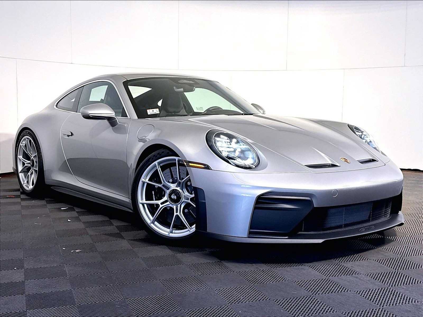 Certified 2026 Porsche 911 GT3 RWD image 9