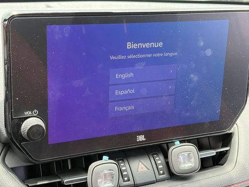 Used 2025 Toyota RAV4 XSE AWD/4WD image 11
