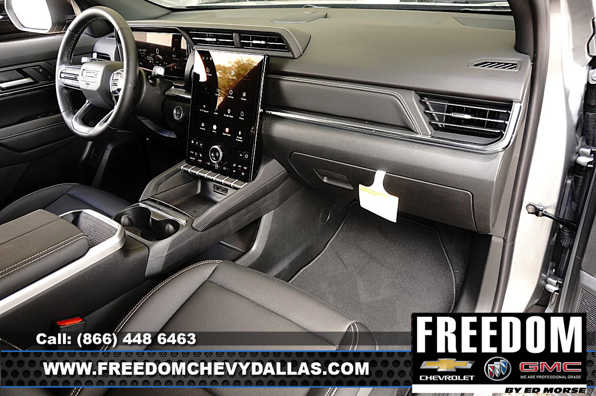 New 2026 GMC Terrain Elevation w/ Elevation Premium Package FWD image 12