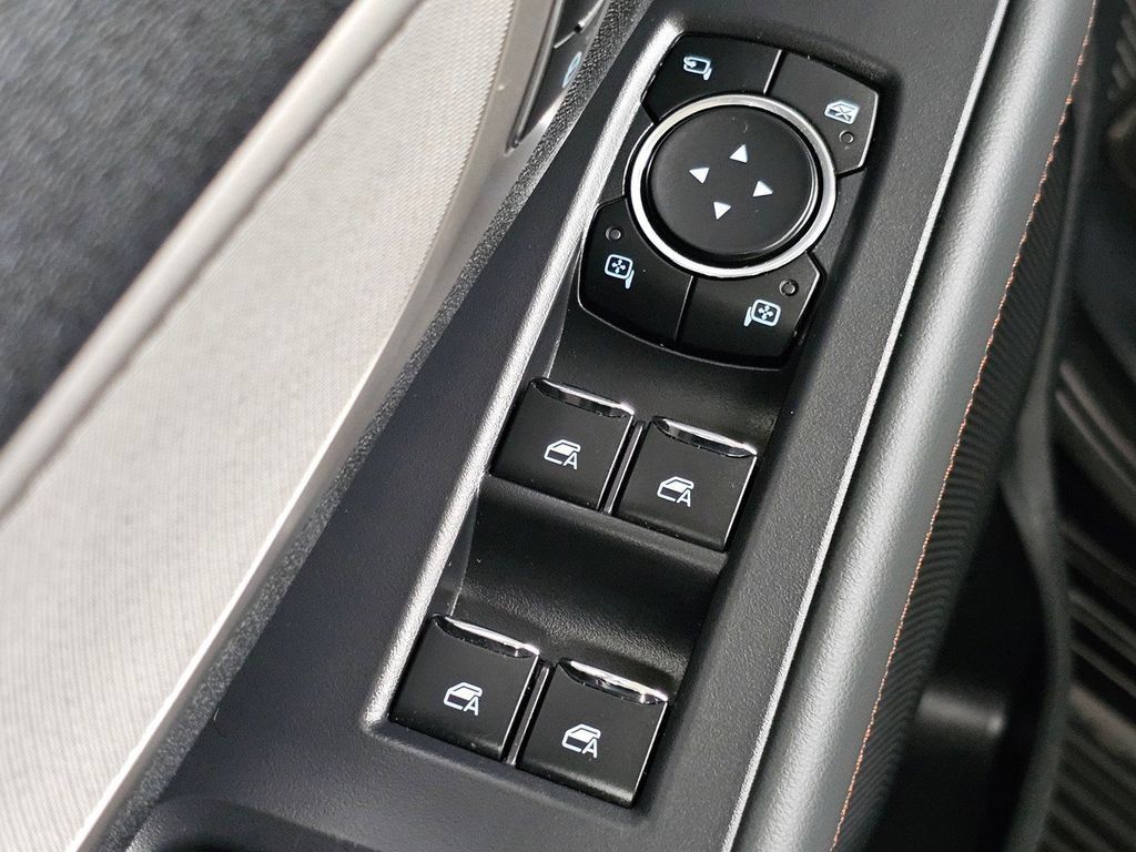 Used 2025 Ford Expedition Active AWD/4WD image 37