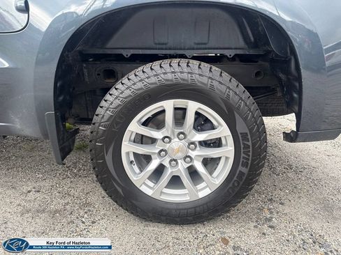 Used 2021 Chevrolet Silverado 1500 LT AWD/4WD image 12