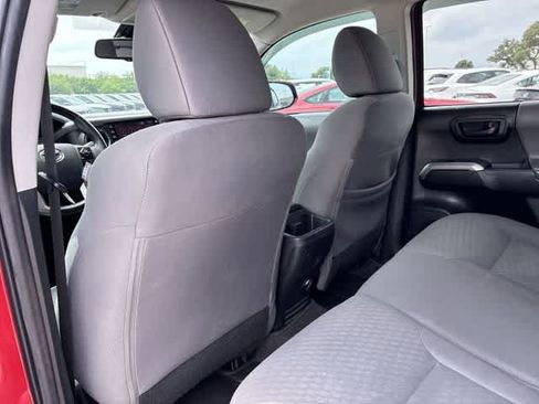 Used 2022 Toyota Tacoma SR5 w/ Technology Package RWD image 19