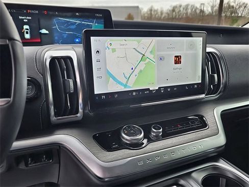 New 2026 Ford Expedition Max Platinum image 26