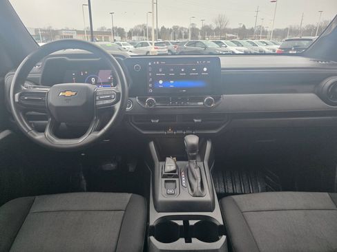 Used 2023 Chevrolet Colorado W/T image 11