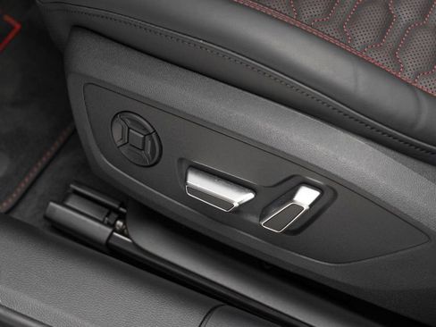 Used 2025 Audi RS 6 performance image 16