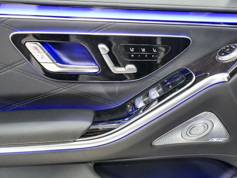 New 2026 Mercedes-Benz Maybach S 580 4MATIC image 22
