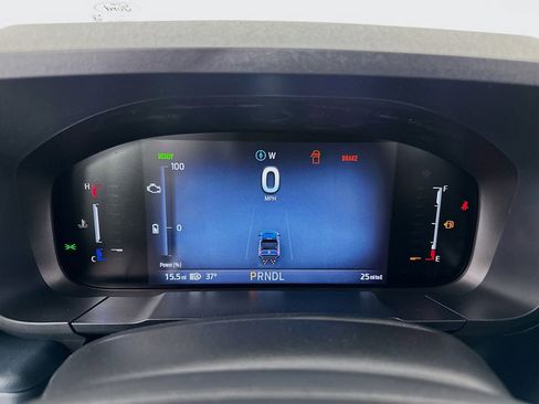 New 2025 Ford Maverick XL w/ Equipment Group 101A image 17