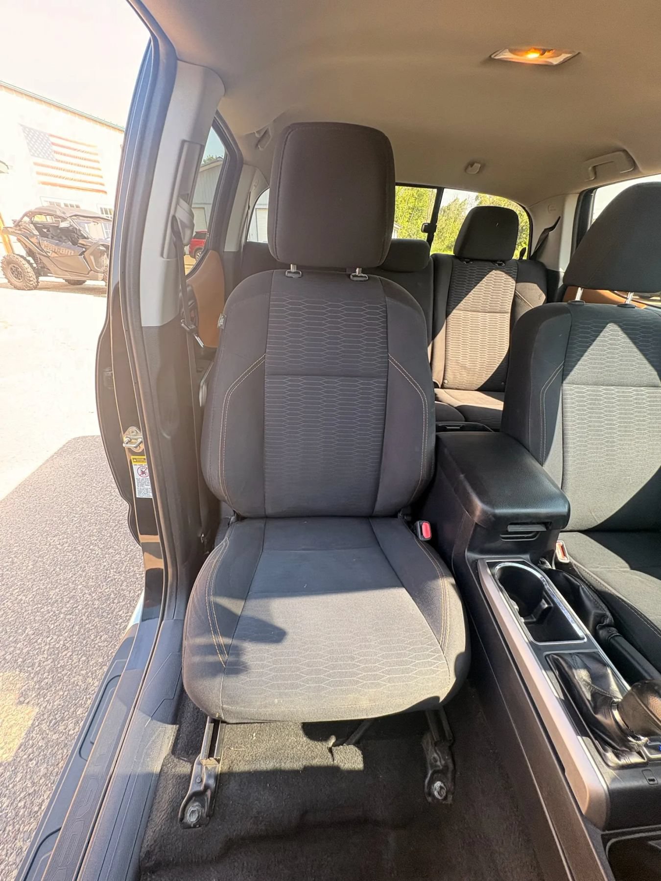 Used 2017 Toyota Tacoma SR5 w/ Tow Package AWD/4WD image 27