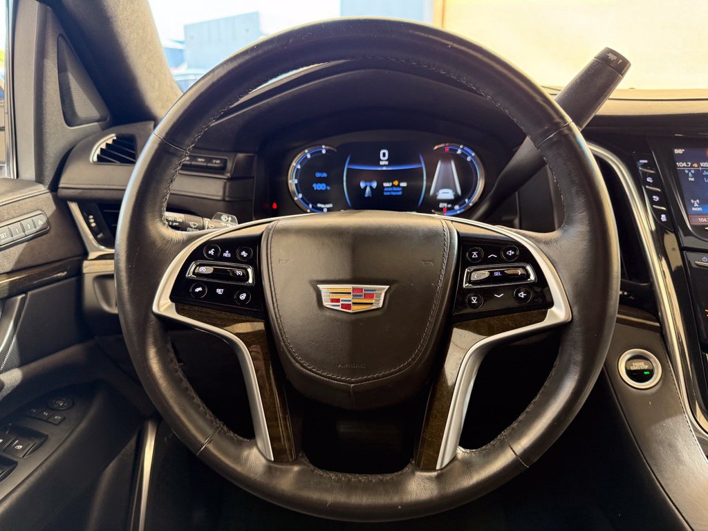 Used 2018 Cadillac Escalade Platinum AWD/4WD image 28