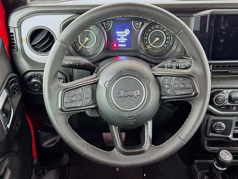 Used 2025 Jeep Wrangler Sport S image 18