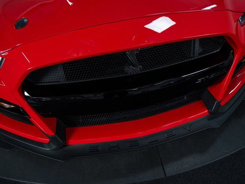 Used 2021 Ford Mustang Shelby GT500 w/ Carbon Fiber Handling Package RWD image 15