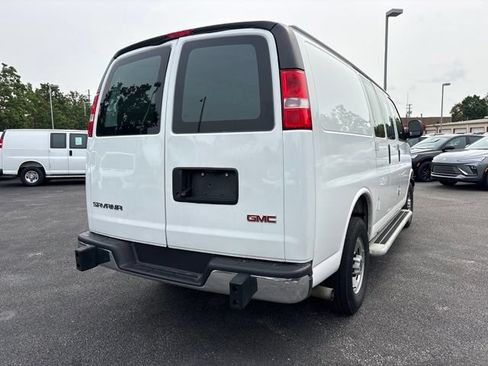 Used 2025 GMC Savana 2500 w/ Driver Convenience Package RWD image 5