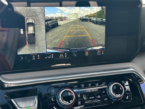 New 2026 GMC Sierra 3500 Denali w/ Denali Reserve Package image 30