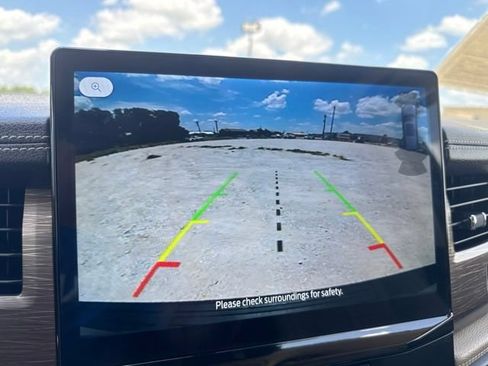 Used 2024 Ford Expedition Limited RWD image 18