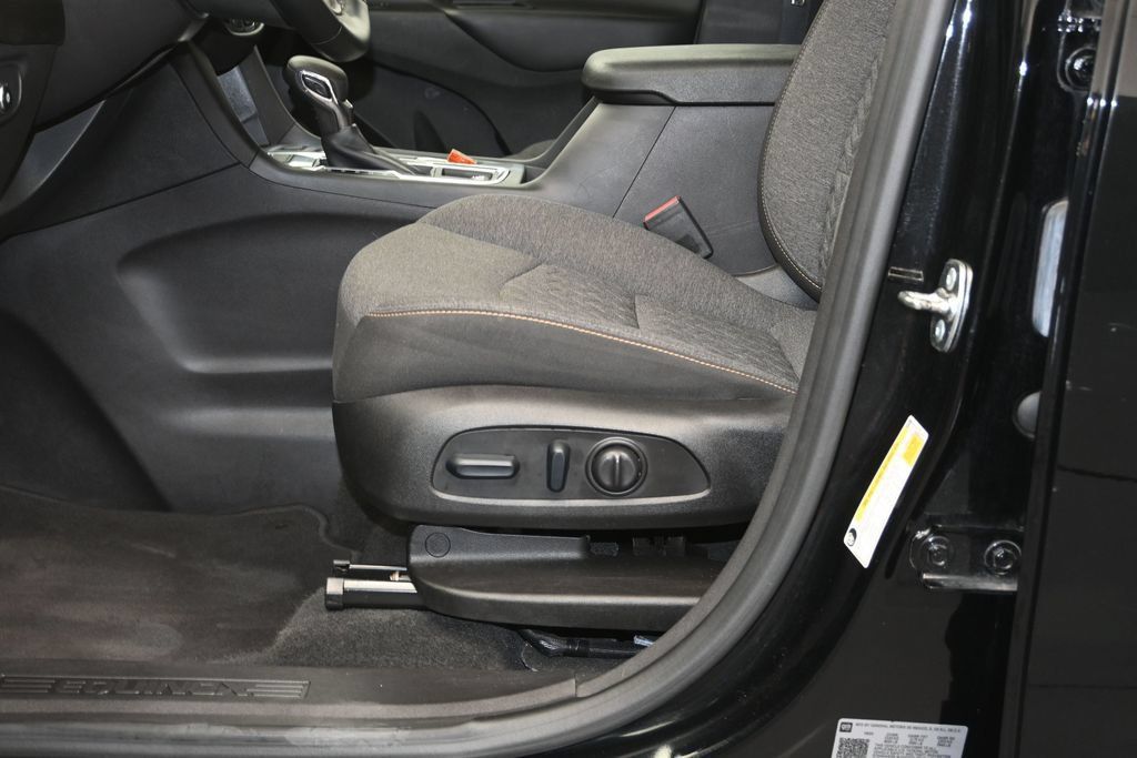 Certified 2024 Chevrolet Equinox LT AWD/4WD image 21