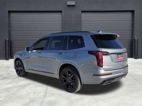 Used 2023 Cadillac XT6 Premium Luxury w/ LPO, Floor Liner Package image 6