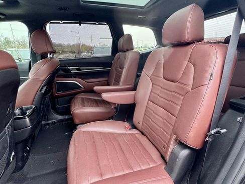 Used 2023 Kia Telluride SX Prestige image 12