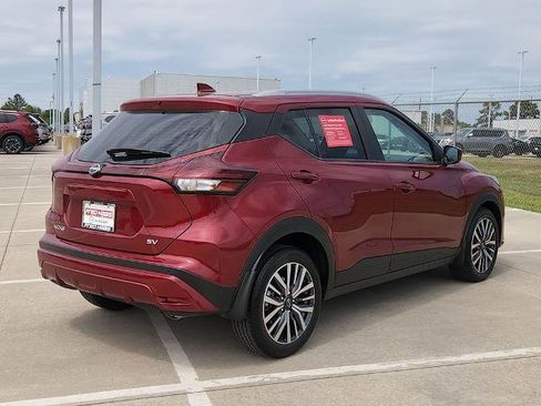 Certified 2024 Nissan Kicks SV image 5