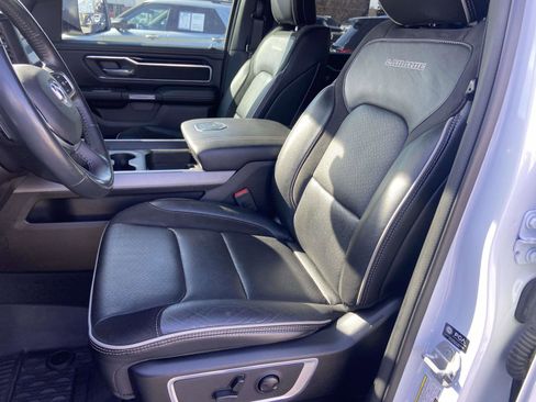 Used 2022 RAM 1500 Laramie w/ Sport Appearance Package image 5