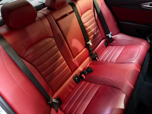 Used 2020 Alfa Romeo Giulia Ti Sport image 45