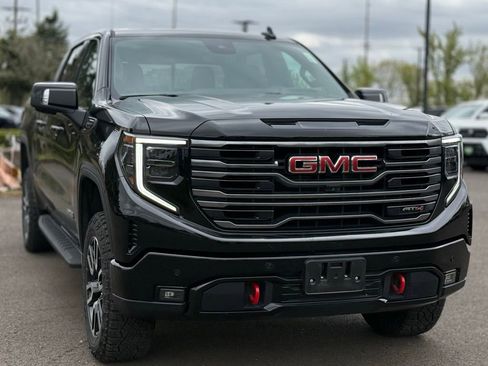 Used 2025 GMC Sierra 1500 AT4 w/ AT4 Premium Package image 7