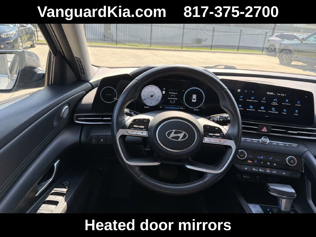 Used 2025 Hyundai Elantra SEL FWD image 13